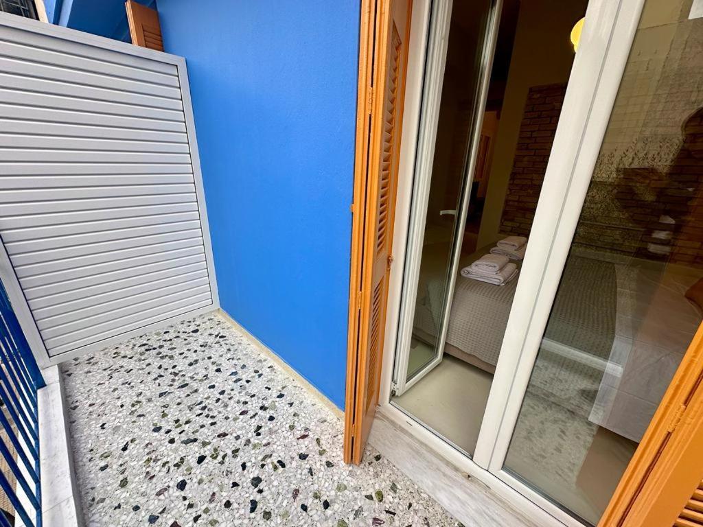 Aparthotel The Blue House Athen Zimmer foto